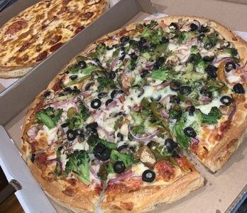 5 Herb Pizza